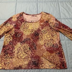Chicos Zenergy Burgundy & Gold Floral Patterned Women's Top size 4 (20-22)